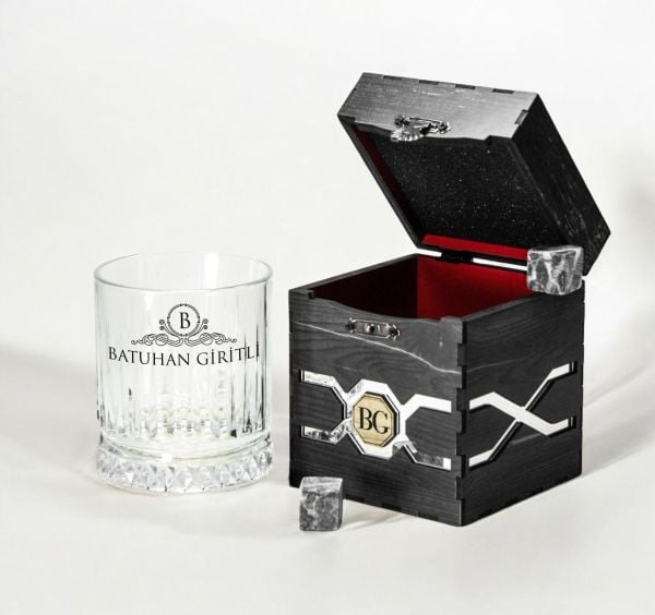 Club Ella Ahşap Kutulu Viski Seti | Kişiye Özel Baskılı & Şık Hediye