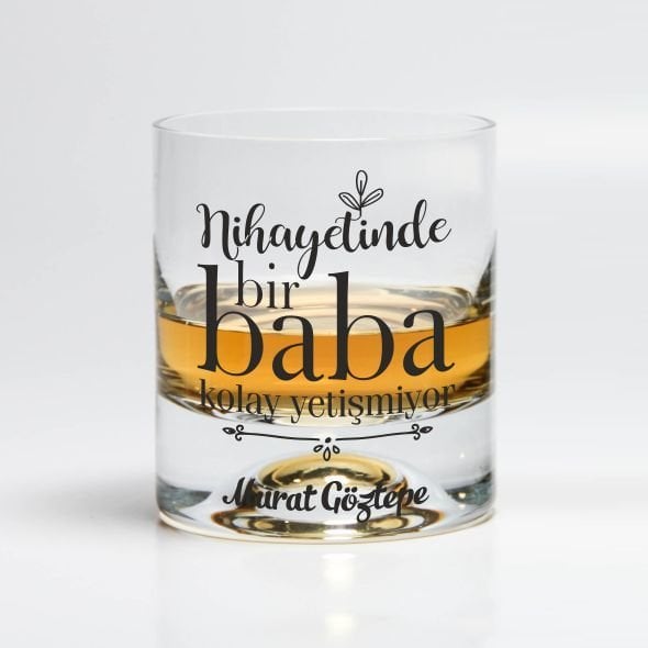 Nihayetinde Bir Baba Kolay Yetişmiyor Ahşap Kutulu Viski Bardağı