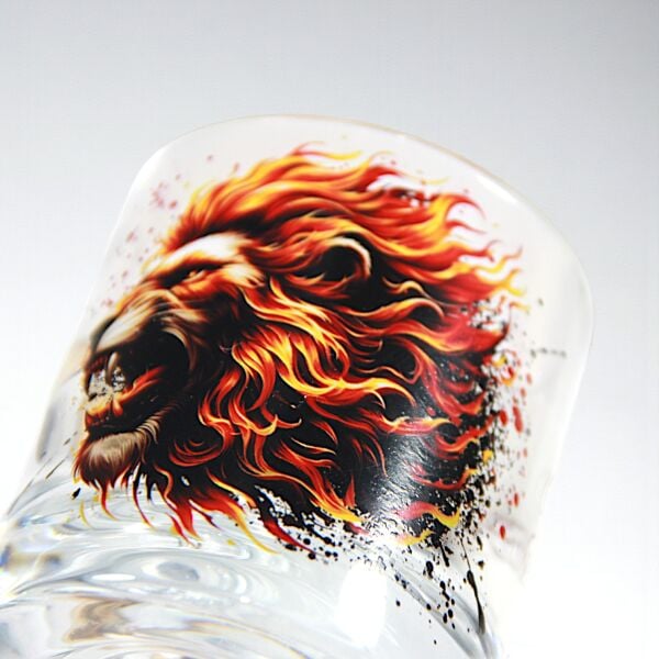 Aslan Figürlü Viski Bardağı ve Ahşap Altlık