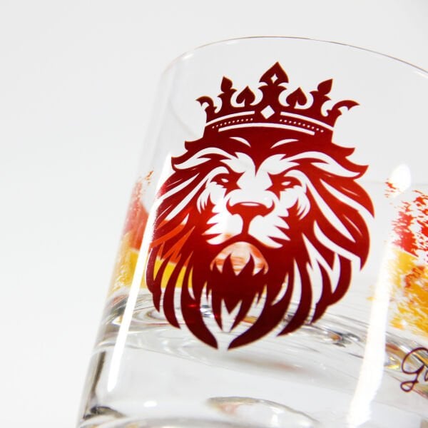 Aslan Figürlü Viski Bardağı ve Ahşap Altlık