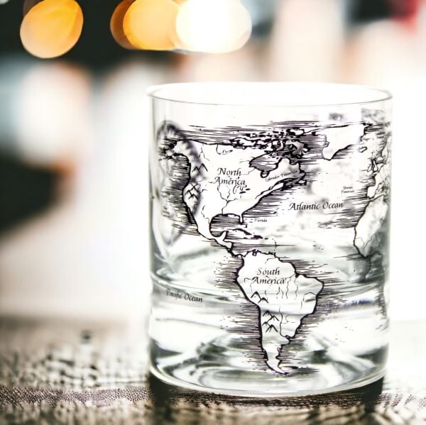 Dünya Haritası ve Pusula Kişiye Özel Paşabahçe Viski Bardağı ve Bardak Altlığı